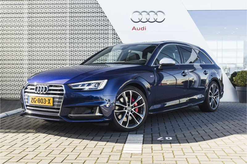 Audi S4 | Avant | 354 pk FSI Tiptronic quattro | Panoramadak | Adaptive cruise | Comfortkey |