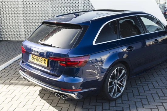 Audi A4 | S4 Avant | 354 pk FSI Tiptronic quattro | Panoramadak | Adaptive cruise | Comfortkey |