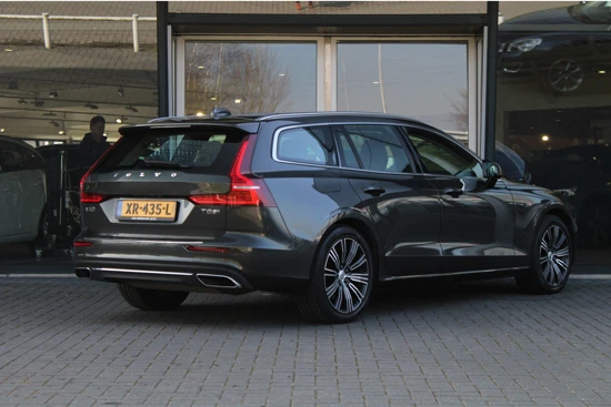 Volvo V60 T8 Inscription | Adaptive Cruise | Panoramadak | Standkachel | 360° Camera | Trekhaak | BLIS | HUD |