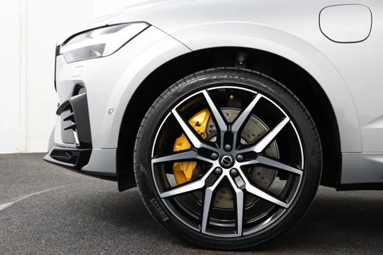 Volvo XC60 T8 AWD Polestar Engineered Heico | Full option | Bodykit Inclusief Actief Vierpijps Sportuitlaatsysteem Met Klepbediening | 455p