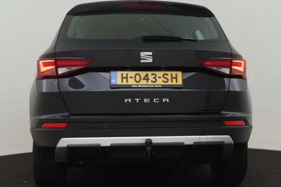 SEAT Ateca 1.4 EcoTSI 150 pk Xcellence | Zwenkbare trekhaak | Voorstoelen verwarmd | Parkeersensoren v+a | LED dagrijverlichting | Navigati