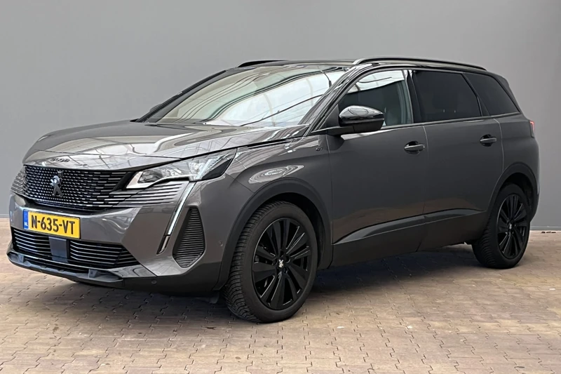 Peugeot 5008 1.2 130PK GT Pack Business | Panorama Dak | Black Pack | Leder/Alcantara | LED | Navigatie | Camera |