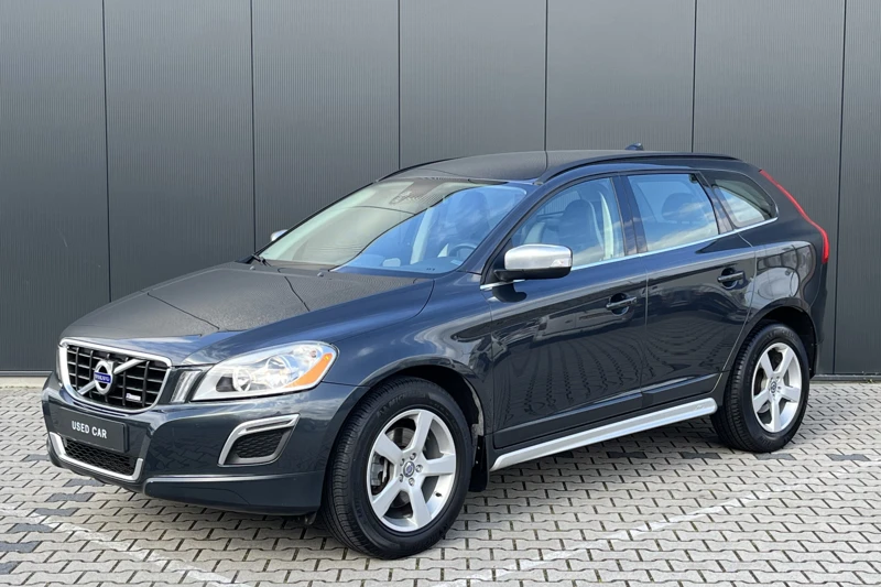 Volvo XC60 2.0T R-Design | Leder | Navigatie | Trekhaak | Bluetooth | Parkeersensoren