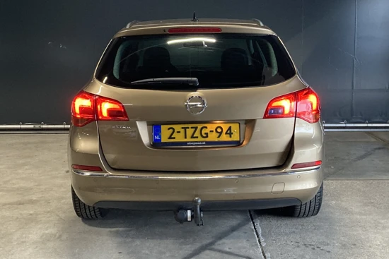 Opel Astra 1.4 TURBO 120pk Cosmo Wagon | NAVIGATIE | ECC-AIRCO | DONKER GLAS A. | TREKHAAK | HALF LEDER | 16 INCH | CRUISE-CONTROL | MULTI