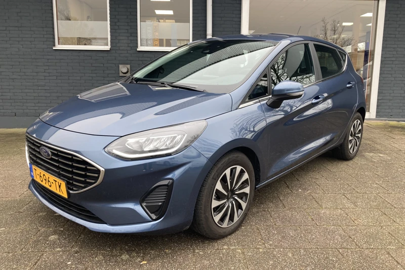 Ford Fiesta 1.0 EcoBoost Hybrid Titanium | Carplay | Sensoren | Winterpakket | Climate Control | Origineel Nederlands