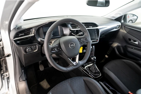 Opel Corsa 1.2 Turbo 100 PK Elegance | Navigatie | Climate Controle | Donker Glas | Apple Carplay & Android Auto |