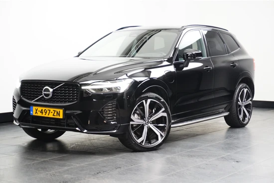 Volvo XC60 Recharge T6 AWD Plus Dark | Panoramadak | Adaptive LED | Leder | Trekhaak | 21 Inch | Camera