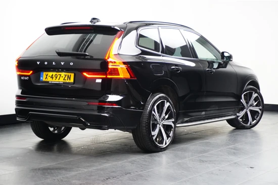 Volvo XC60 Recharge T6 AWD Plus Dark | Panoramadak | Adaptive LED | Leder | Trekhaak | 21 Inch | Camera