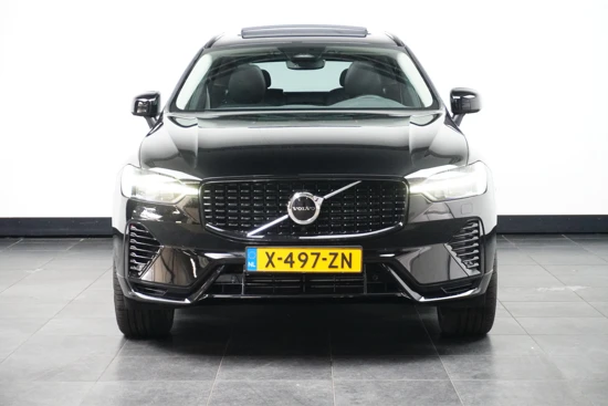 Volvo XC60 Recharge T6 AWD Plus Dark | Panoramadak | Adaptive LED | Leder | Trekhaak | 21 Inch | Camera