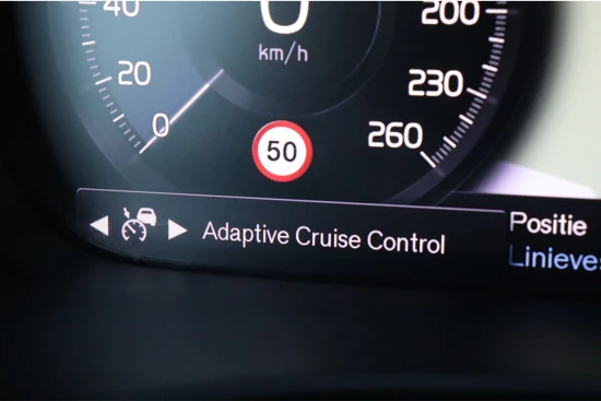 Volvo XC40 T5 Recharge Inscription | Trekhaak | Schuifdak | Adaptieve Cruise Control | Elektrische stoelen | Camera | Stoel en Stuurwielver