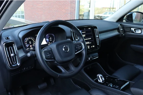 Volvo XC40 T5 Recharge Inscription | Harman Kardon | Adaptieve Cruise Control | Stoelverwarming voor+achter | Stuurwielverwarming | Camera