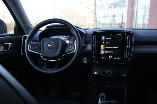 Volvo XC40 T5 Recharge Inscription | Harman Kardon | Adaptieve Cruise Control | Stoelverwarming voor+achter | Stuurwielverwarming | Camera