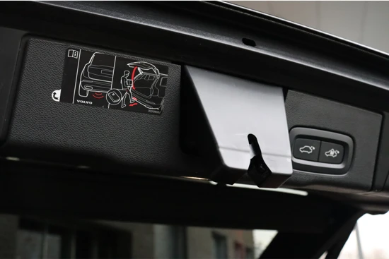 Volvo XC60 T6 AWD Recharge Inscription | Harman Kardon | Adaptieve Cruise Control | Schuifdak | Standkachel met Volvo On Call App | Stoelve