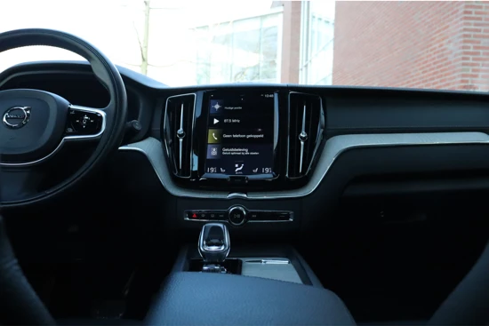 Volvo XC60 T6 AWD Recharge Inscription | Harman Kardon | Adaptieve Cruise Control | Schuifdak | Standkachel met Volvo On Call App | Stoelve