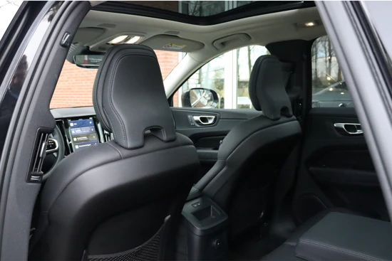 Volvo XC60 T6 AWD Recharge Plus Dark Long Range | Trekhaak | BLIS Dode Hoek Detectie | Camera | Stoelverwarming voor+achterin | Stuurwielve