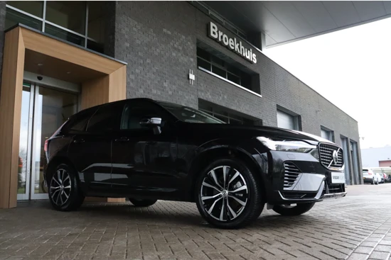 Volvo XC60 T6 AWD Recharge Plus Dark Long Range | Trekhaak | BLIS Dode Hoek Detectie | Camera | Stoelverwarming voor+achterin | Stuurwielve