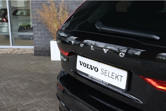 Volvo XC60 T6 AWD Recharge Plus Dark Long Range | Trekhaak | BLIS Dode Hoek Detectie | Camera | Stoelverwarming voor+achterin | Stuurwielve