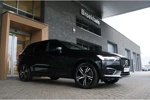 Volvo XC60 T8 AWD Recharge R-Design | Adaptieve Cruise Control | Stoelverwarming | Standkachel met Volvo On Call App | Schuifdak | Parkeerc