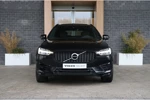 Volvo XC60 T8 AWD Recharge R-Design | Adaptieve Cruise Control | Stoelverwarming | Standkachel met Volvo On Call App | Schuifdak | Parkeerc