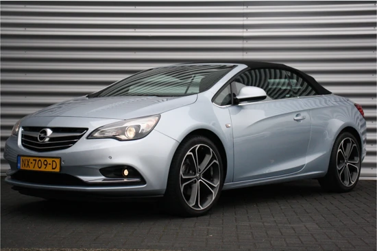 Opel Cascada 1.4 TURBO 140PK INNOVATION+ / NAVI / LEDER / CLIMA / LED / AGR / PDC / 19" LMV / CAMERA / UNIEK / WINTERPAKKET / NIEUWSTAAT !!