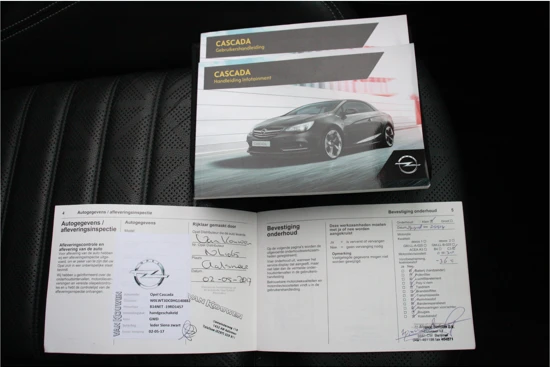 Opel Cascada 1.4 TURBO 140PK INNOVATION+ / NAVI / LEDER / CLIMA / LED / AGR / PDC / 19" LMV / CAMERA / UNIEK / WINTERPAKKET / NIEUWSTAAT !!