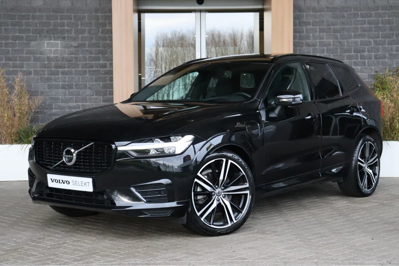 Volvo XC60 T6 AWD Recharge R-Design | Vol | Luchtvering | Bowers & Wilkins | 360° Camera | Head-Up Display | Adaptieve Cruise Control | Sto