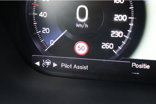 Volvo XC60 T6 AWD Recharge R-Design | Vol | Luchtvering | Bowers & Wilkins | 360° Camera | Head-Up Display | Adaptieve Cruise Control | Sto