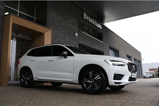 Volvo XC60 T6 AWD Recharge R-Design | Harman Kardon | Adaptieve Cruise Control | Stoel en Stuurwielverwarming | Camera | Schuifdak | Pilot