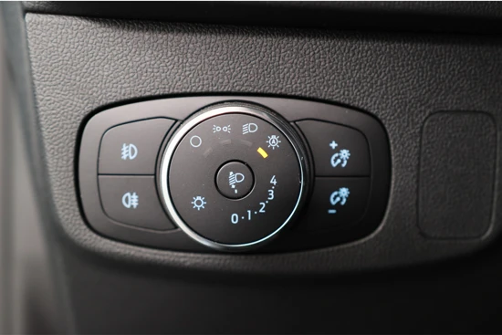 Ford Focus 1.0 EcoBoost Hybrid Titanium | LED | Navi | Winterpack | Sync4 | Camera | Clima | Cruise | Keyless