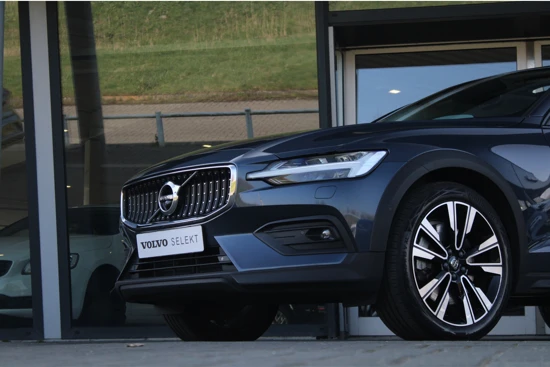 Volvo V60 Cross Country B5 AWD Pro | Harman/Kardon | HUD | Adaptive Cruise | 360° Camera | Panoramadak | Memory-Seats | BLIS | 19-Inch