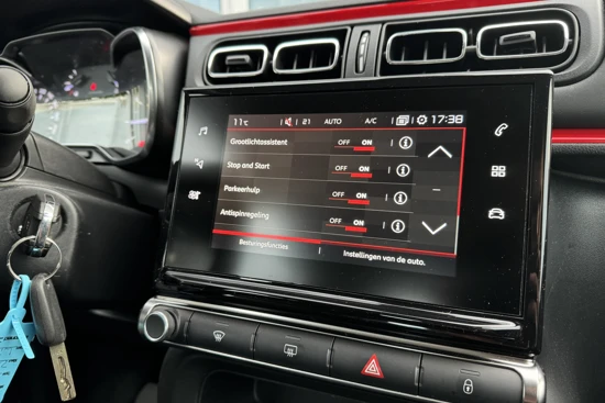 Citroën C3 1.2 PureTech Shine l Cimate control l Navigatie l Lichtmetalen velgen