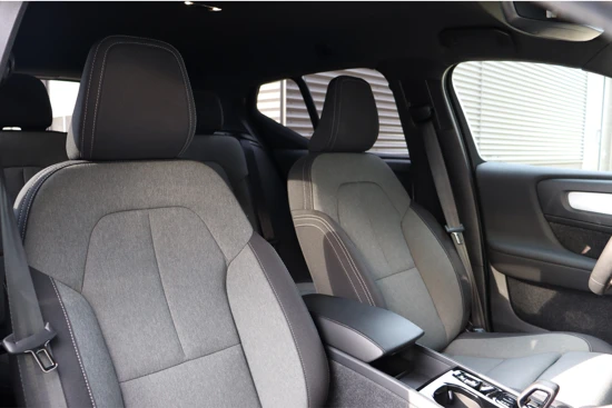Volvo XC40 RECHARGE T4 PLUS DARK | HK AUDIO | PDC CAMERA | EL.BED.ACHTERKLEP | PDC V+A | DRIVER ASSIST