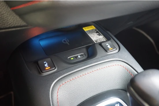 Toyota Corolla Touring Sports 2.0 Hybrid Executive | Trekhaak | Camera | Leder/Alcantara |