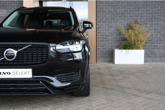 Volvo XC90 T8 AWD Recharge R-Design | Luchtvering | Harman Kardon | Schuifdak | 22 Inch | Stoel en Stuurwielverwarming | Parkeercamera | Ad