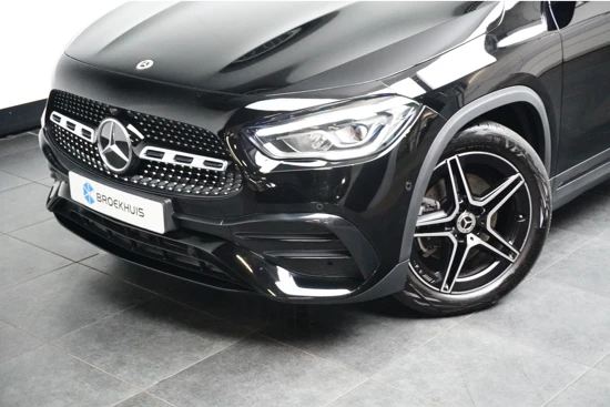 Mercedes-Benz GLA 180 AMG Line.