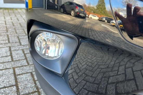 Opel KARL Rocks Online Edition 1.0 75 PK |NAVIGATIE |CRUISE CONTROL |AIRCO |DAB |15" VELGEN |PARKEERSENSOREN |MISTLAMPEN |