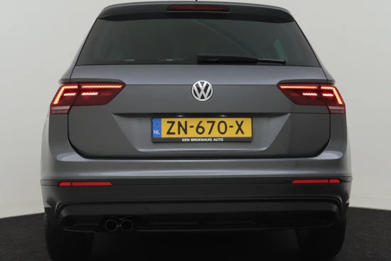 Volkswagen Tiguan 1.5 TSI 131pk Comfortline Business | 1e eigenaar | 100%dealeronderhouden | Adaptief cruise control | Navigatie | App connect | P