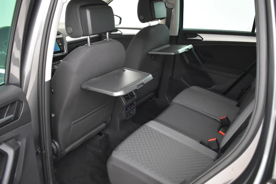 Volkswagen Tiguan 1.5 TSI 131pk Comfortline Business | 1e eigenaar | 100%dealeronderhouden | Adaptief cruise control | Navigatie | App connect | P