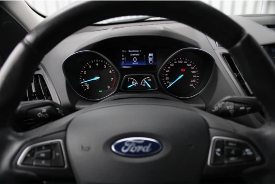 Ford Kuga 1.5 EcoBoost Cool & Connect | Trekhaak | Stoelverwarming | Navigatie | Parkeersensoren
