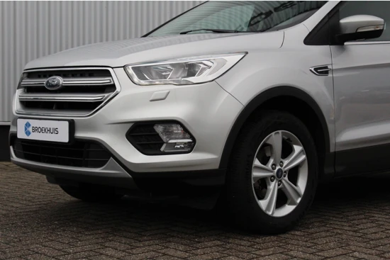 Ford Kuga 1.5 EcoBoost Cool & Connect | Trekhaak | Stoelverwarming | Navigatie | Parkeersensoren