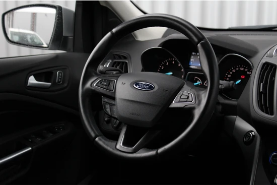 Ford Kuga 1.5 EcoBoost Cool & Connect | Trekhaak | Stoelverwarming | Navigatie | Parkeersensoren