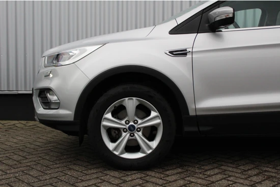 Ford Kuga 1.5 EcoBoost Cool & Connect | Trekhaak | Stoelverwarming | Navigatie | Parkeersensoren