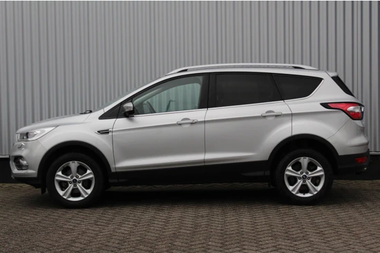 Ford Kuga 1.5 EcoBoost Cool & Connect | Trekhaak | Stoelverwarming | Navigatie | Parkeersensoren