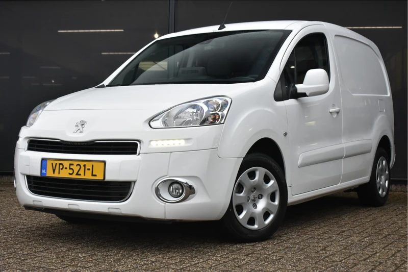 Peugeot Partner 120 1.6 L1 Navteq Automaat MARGE! | Navigatie | Betimmering | Parkeersensoren | Bluetooth | LED | Oprijplaat | Cruise Control |