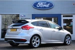 Ford Focus ST | SCHUIFDAK | RECARO LEDER/STOF | NAVI | CAMERA | CLIMA | CRUISE | PARK SENS | 18' LM. VELGEN