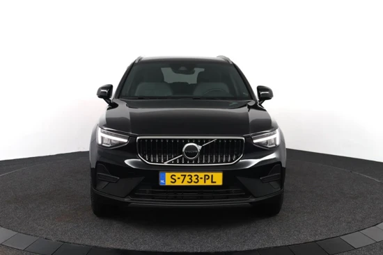 Volvo XC40 T4 Recharge Core Bright | Stoel & stuurwielverwarming | Park assist voor & achter | Parkassist camera | Keyless entry | DAB+ | A