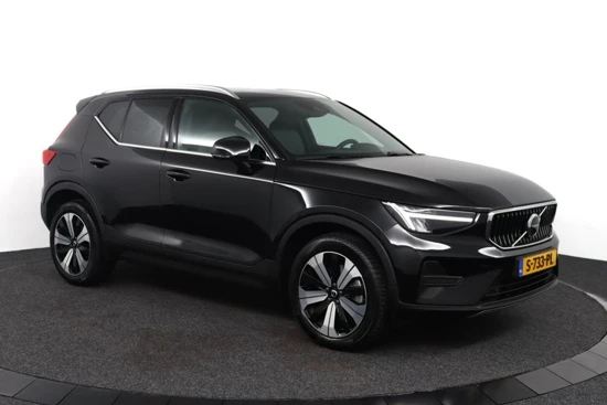 Volvo XC40 T4 Recharge Core Bright | Stoel & stuurwielverwarming | Park assist voor & achter | Parkassist camera | Keyless entry | DAB+ | A