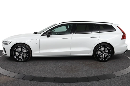 Volvo V60 T6 Recharge AWD Ultimate Dark Direct leverbaar