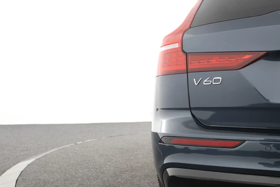 Volvo V60 T6 Recharge AWD Ultimate Dark Direct leverbaar