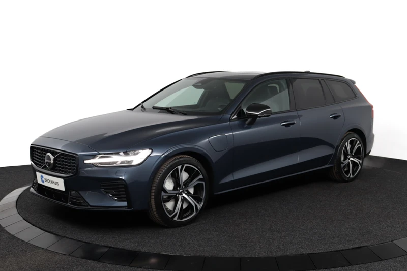 Volvo V60 T6 Recharge AWD Ultimate Dark Direct leverbaar